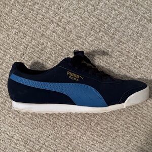 Puma Roma Men's Dark and Light Blue Sneakers